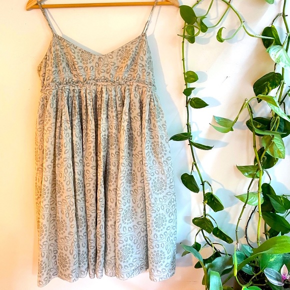 HOSS 100% silk Mini babydoll blue-grey dress Sz 38 - Picture 1 of 9